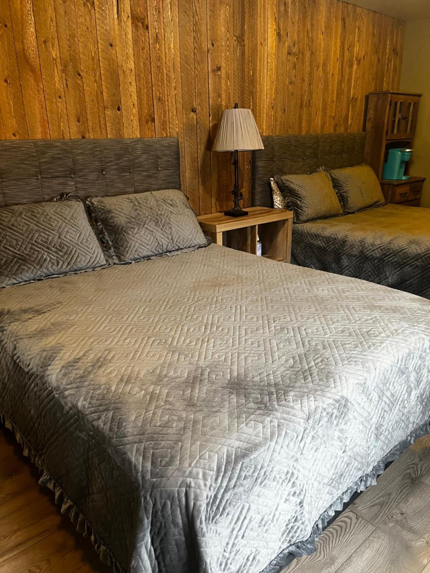Parkway Yellowstone Guest House Room #2 ガーディナー エクステリア 写真